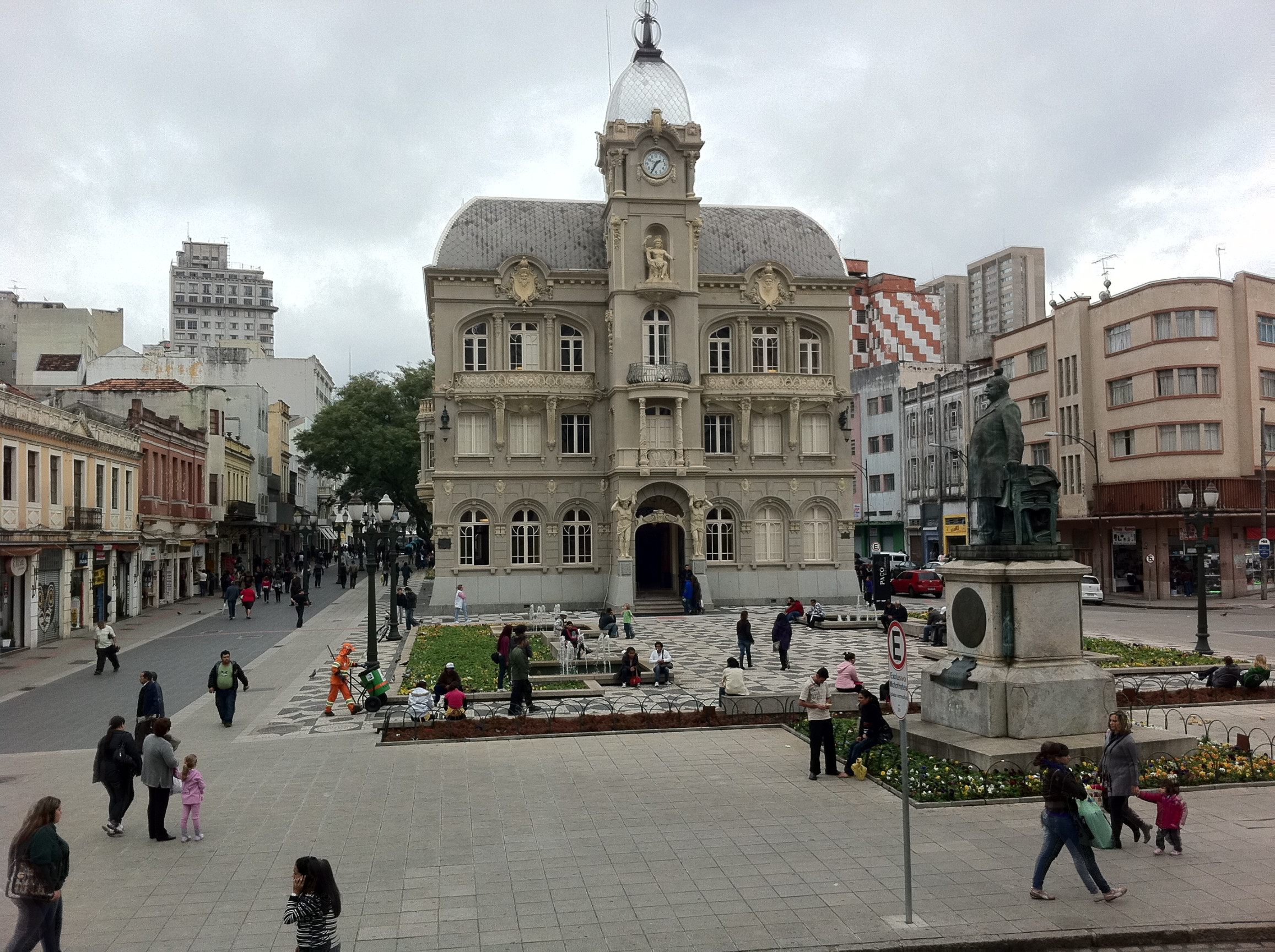 Plaza General Marques – фотографии Бразилии