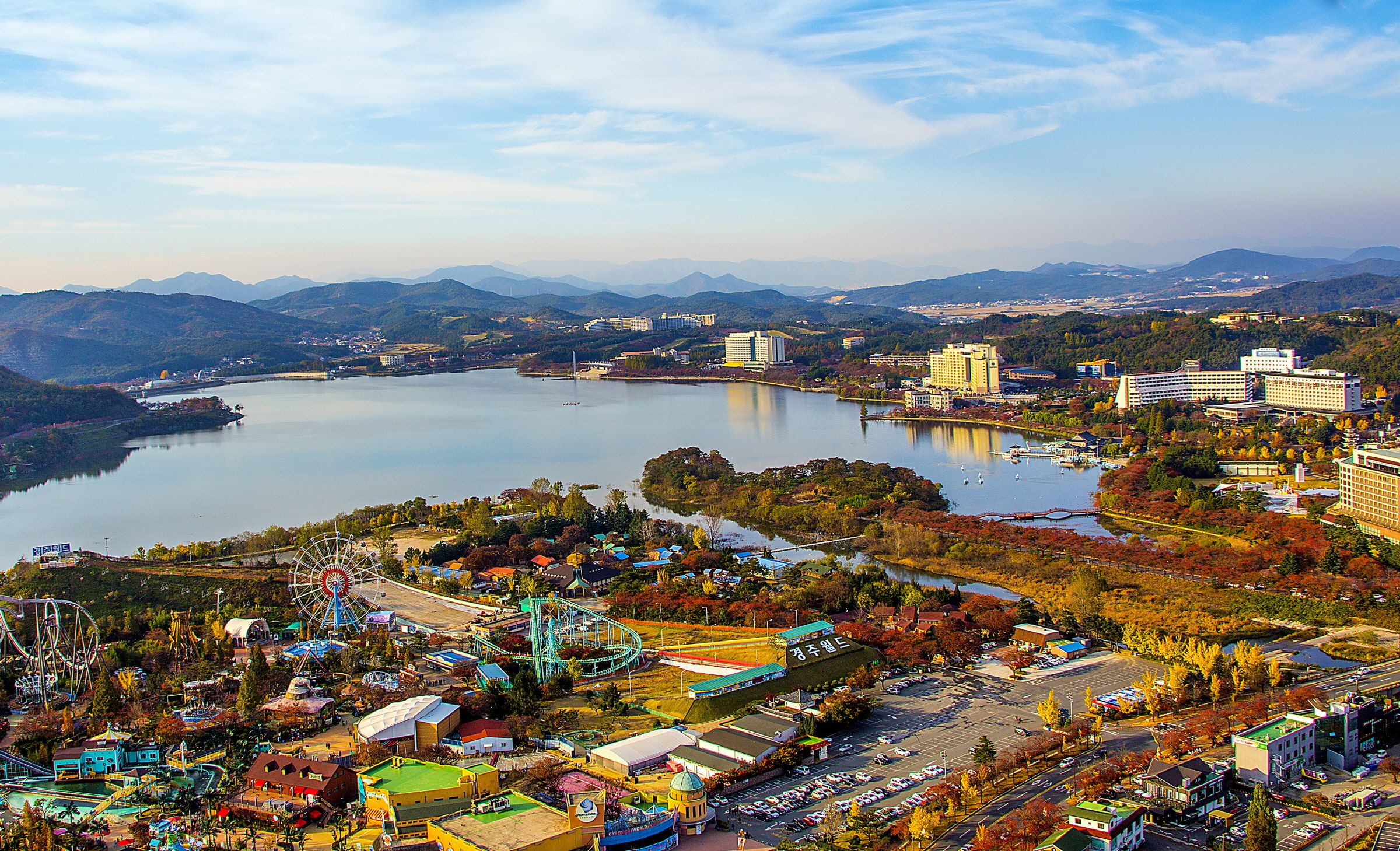 Вид на озеро Бомун в Южной Корее – фотографии Южной Кореи
