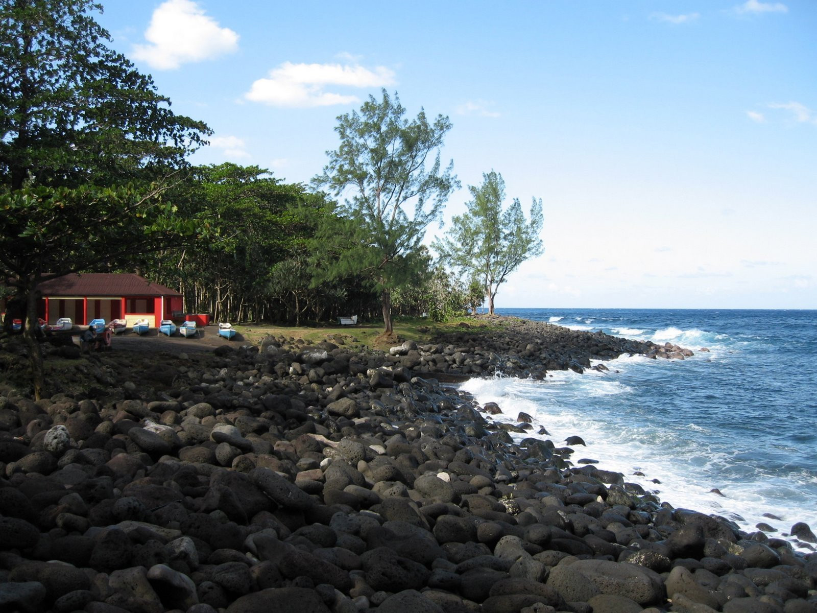 Пляжи Сен-Роз, мега-галька – фотографии Реюньона