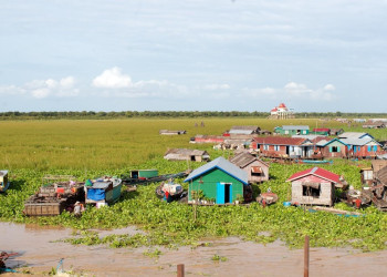 Дома у озера Топлесап, Камбоджа. Фото 3 – фотографии Камбоджи