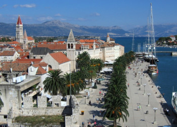 Набережная в Трогире, Хорватия. Фото 30 – фотографии Хорватии