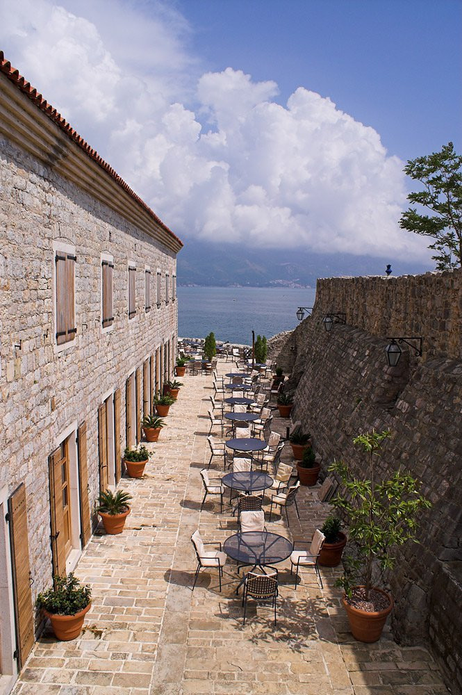 Кафе в Будва, Черногория. Фото 6 – фотографии Черногории