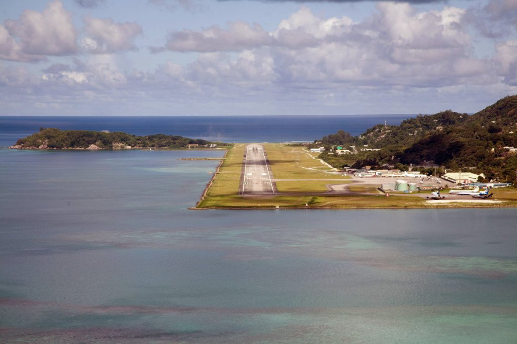 Аэродром на острове Маэ, Сейшелы – фотографии Сейшельских островов