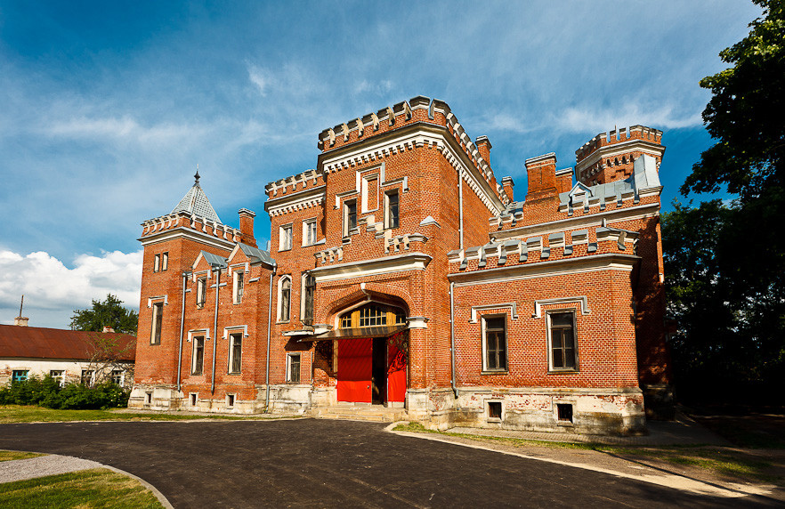 Фото двореца Ольденбургских – фотографии России