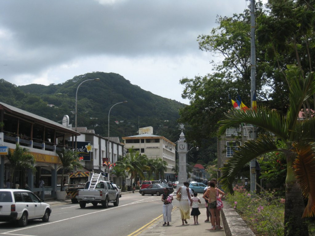 Улица на острове Маэ, Сейшелы. Фото 3 – фотографии Сейшельских островов