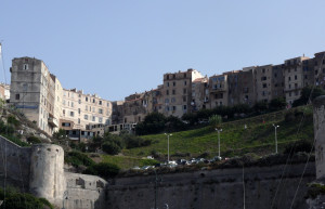 Дома в Бонифачо, Франция – фотографии Франции