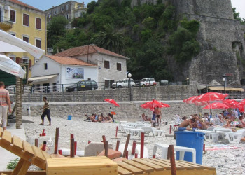 Пляж в Херцег-Нови, Черногория. Фото 10 – фотографии Черногории