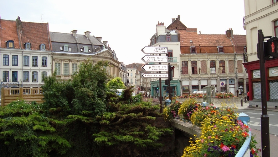 Дуэ, Франция – фотографии Франции