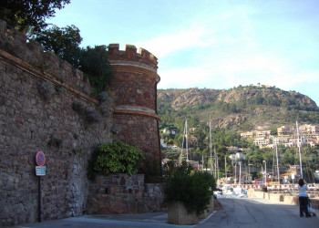 Манделье-ля-Напуль, Франция. Фото 3 – фотографии Франции