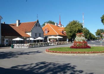 Курессааре (Kuressaare) – город на западе Эстонии – фотографии Эстонии