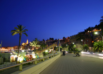 Набережная в Ментоне, Франция. Фото 7 – фотографии Франции