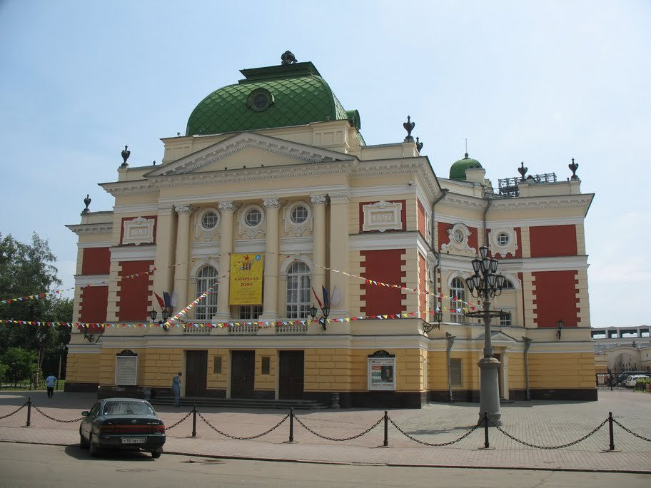 Театр Охлопкова в Иркутске, Россия. Фото 3 – фотографии России