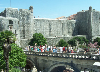 Туристы в Дубровнике, Хорватия. Фото 3 – фотографии Хорватии