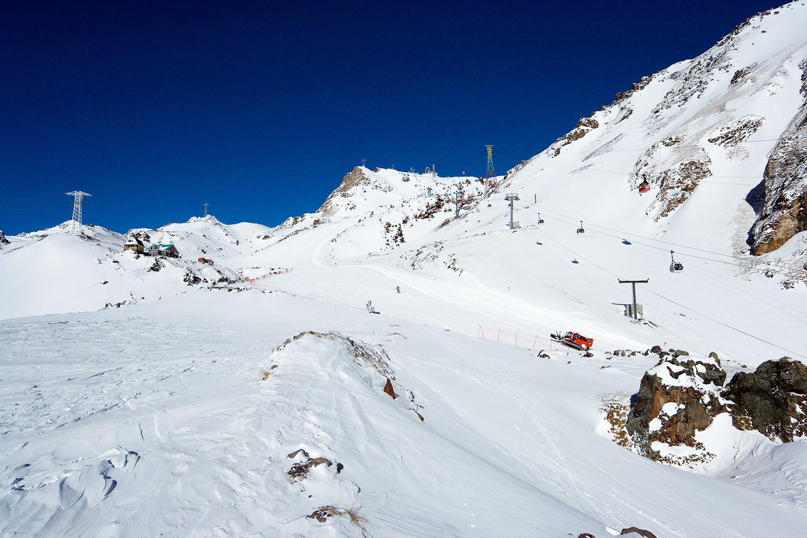 Склоны Эльбруса, Россия. Фото 2 – фотографии России