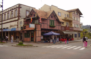 Улица в Блуменау, Бразилия. Фото 3 – фотографии Бразилии