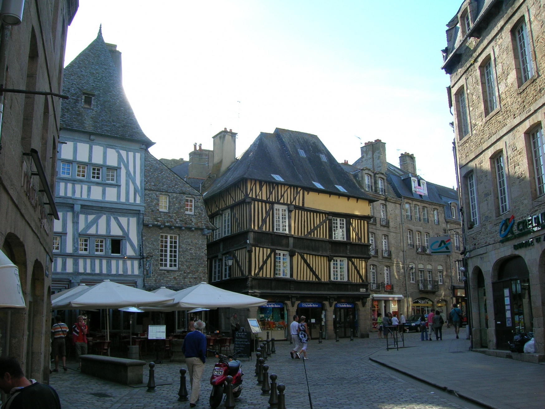 Дома в Динане, Франция. Фото 5 – фотографии Франции