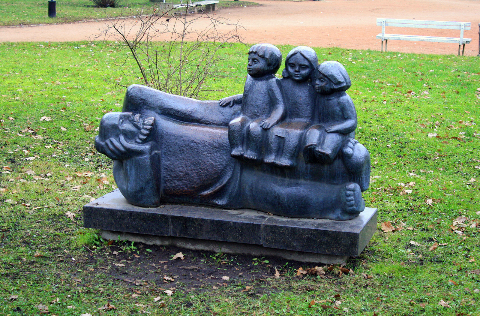 Прикольная скульптура – фотографии Литвы