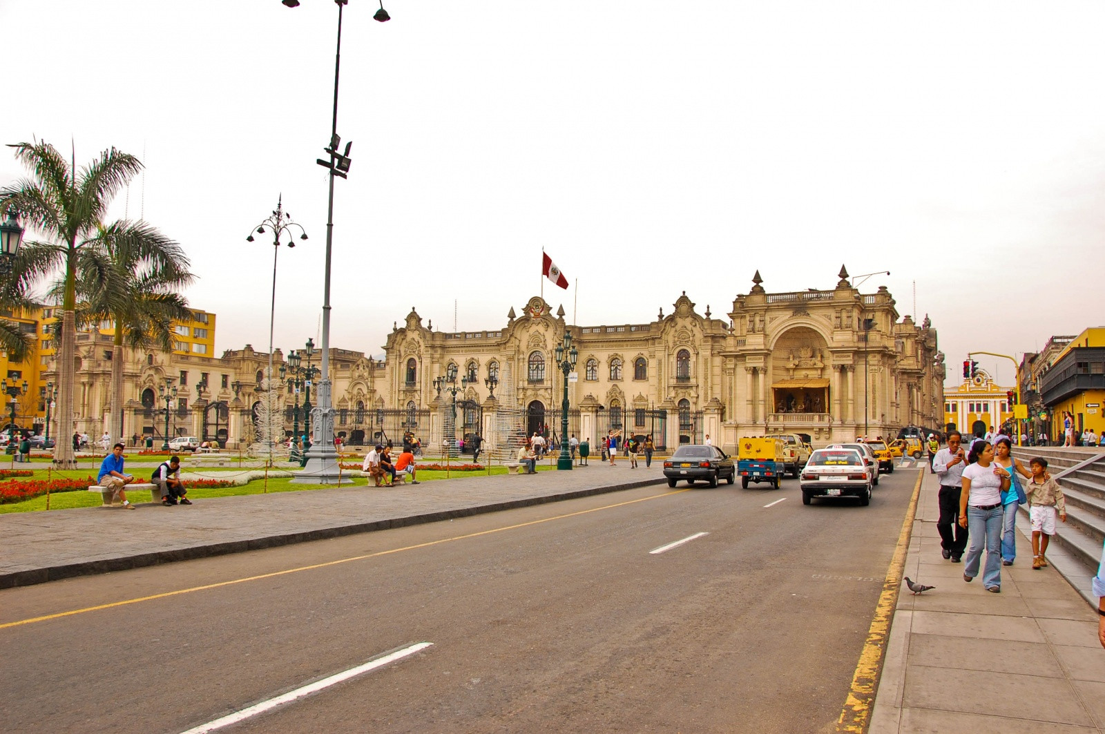 Площадь в Лиме – фотографии Перу