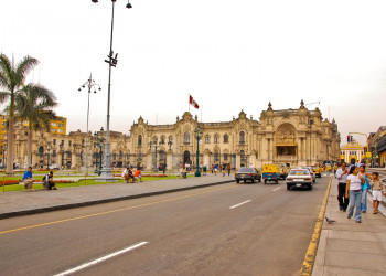 Площадь в Лиме – фотографии Перу