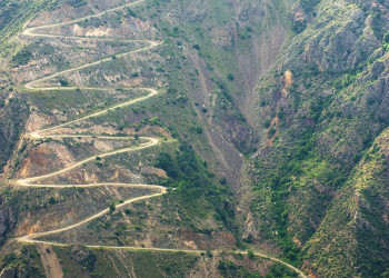 Дорога в горах Армении. Фото 1 – фотографии Армении