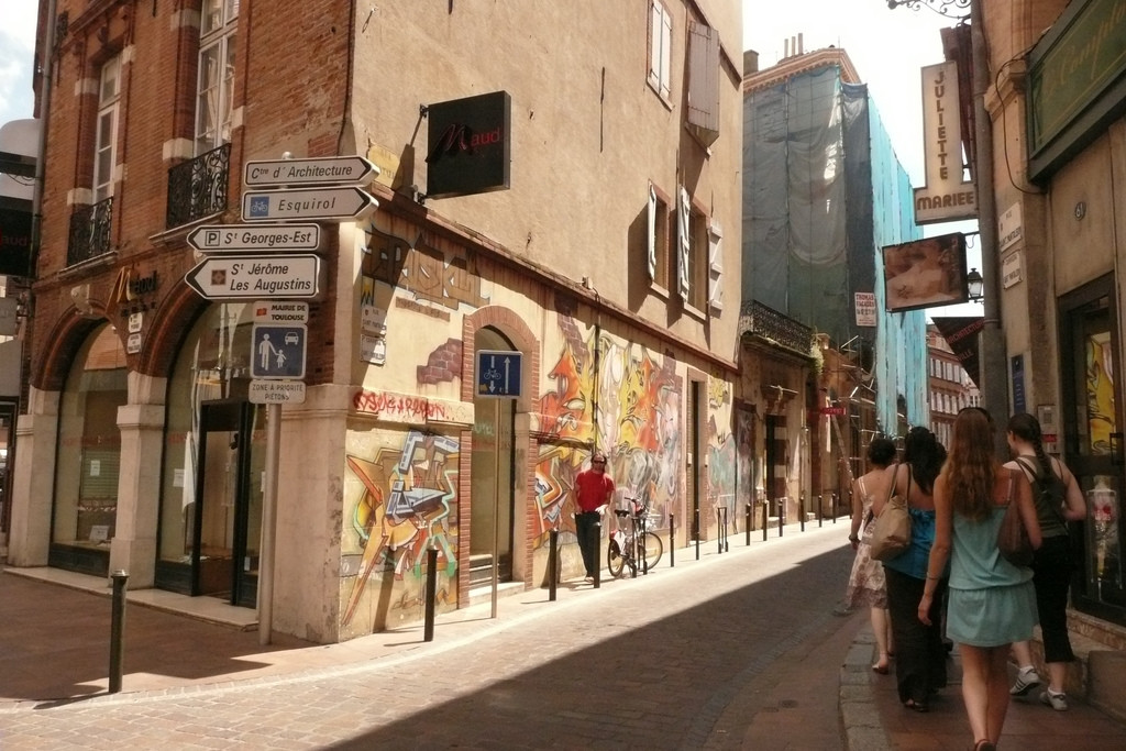 Улица в Тулузе, Франция. Фото 4 – фотографии Франции