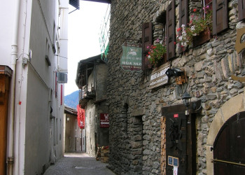 Улица в Межеве, Франция – фотографии Франции