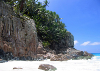 Скалы на острове Фрегат, Сейшелы. Фото 1 – фотографии Сейшельских островов