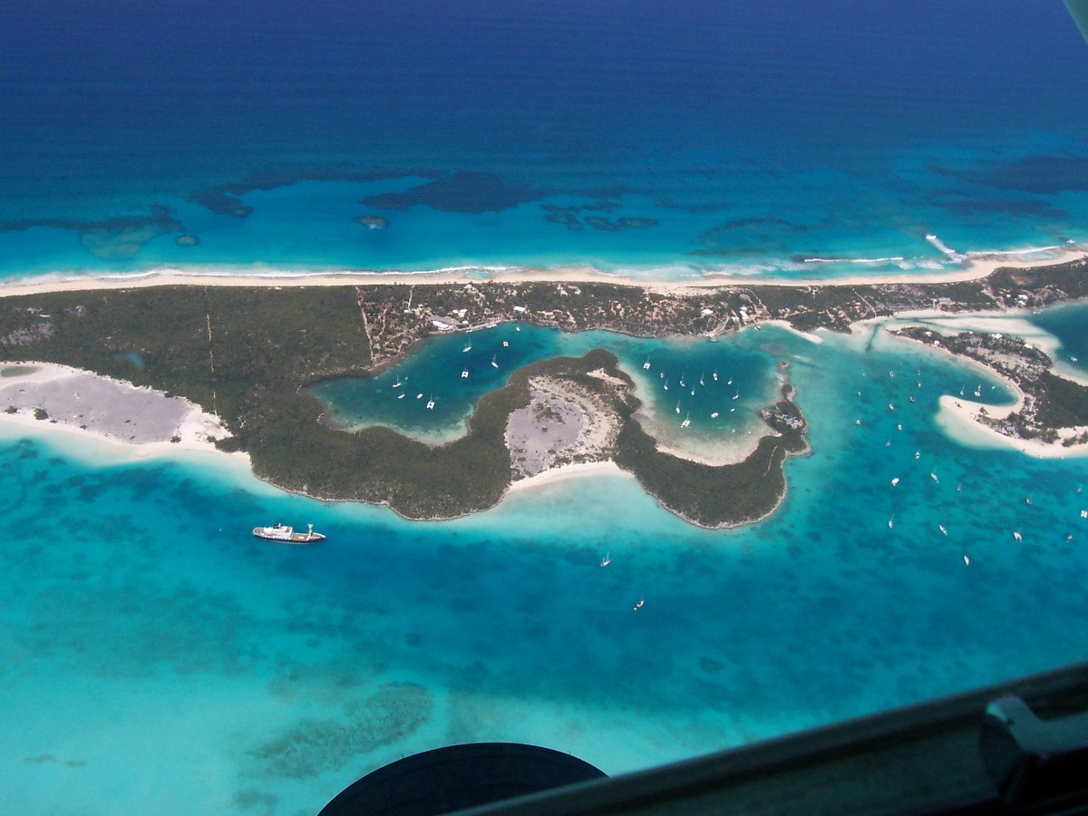 Побережье острова Эксума, Багамские острова – фотографии Багамских островов