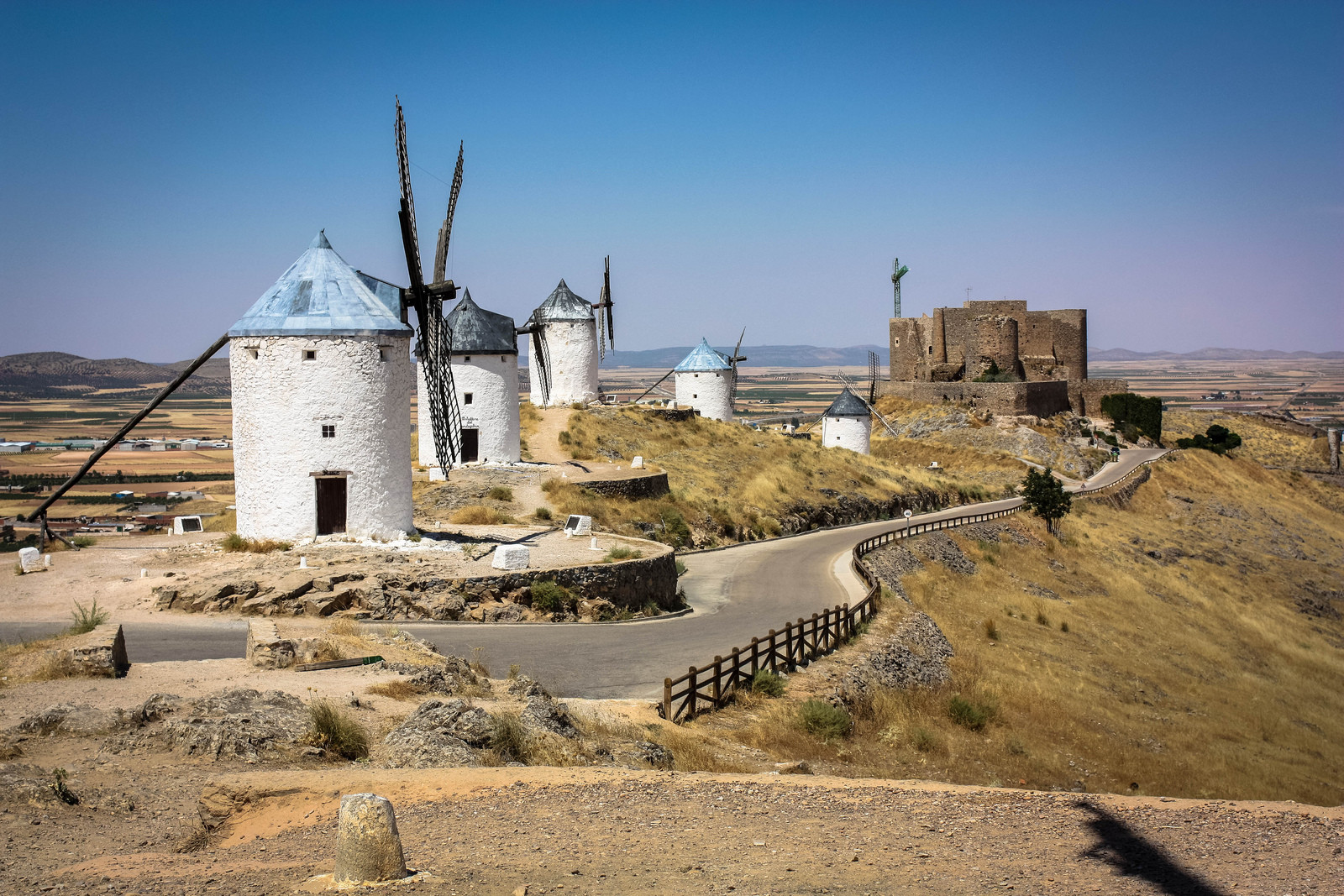 Ветряные мельницы в Консуэгре. Испания. Фото 6 – фотографии Испании