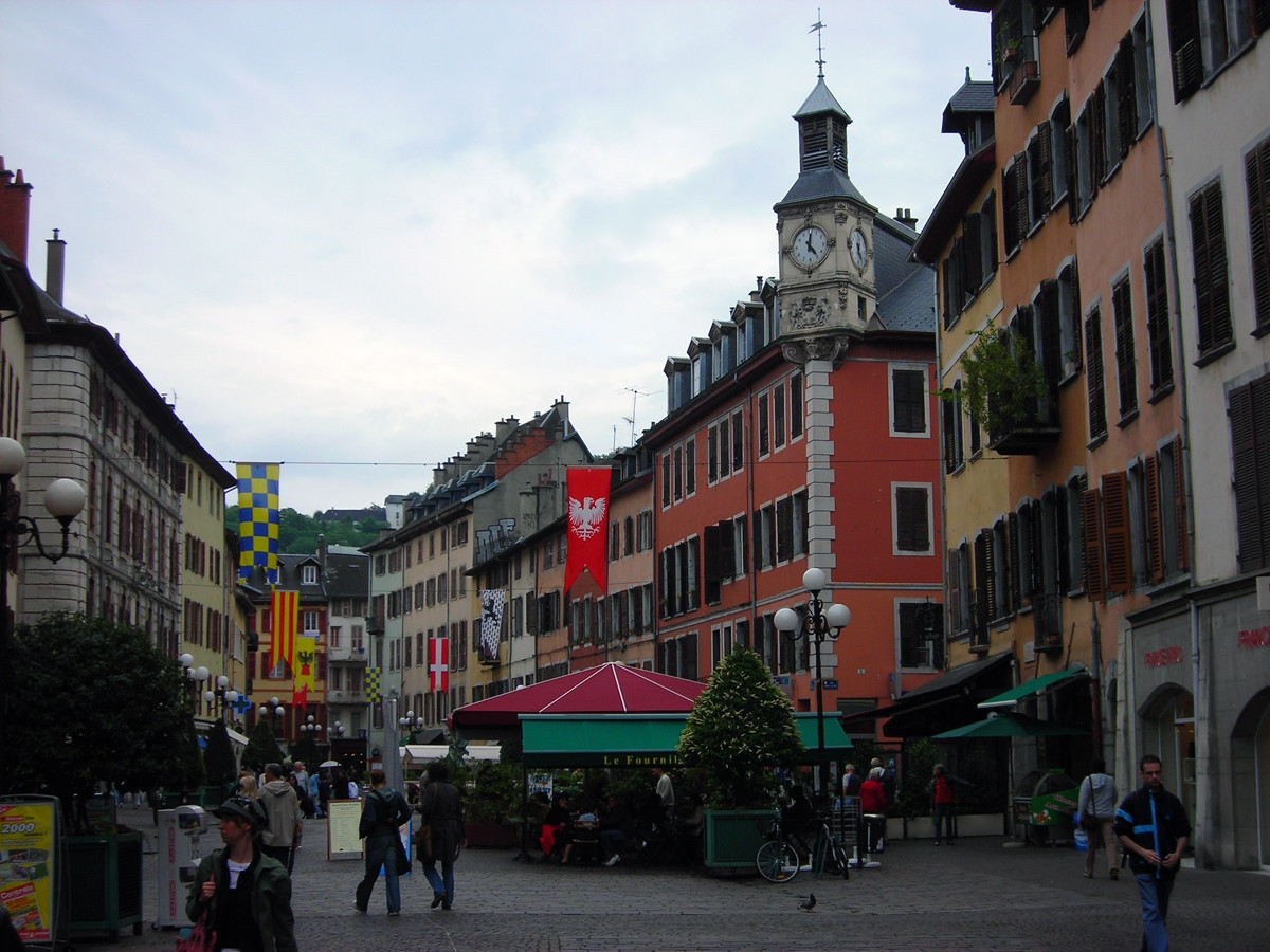 Дома в Шамбери, Франция. Фото 3 – фотографии Франции