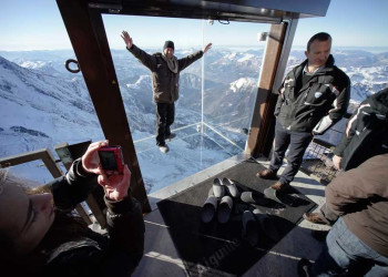 Вершина Эгюий-дю-Миди (Aiguille du Midi), Шамони, Франция. Фото 4 – фотографии Франции