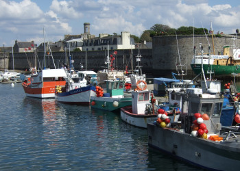 Яхты и катера в Конкарно, Франция. Фото 3 – фотографии Франции