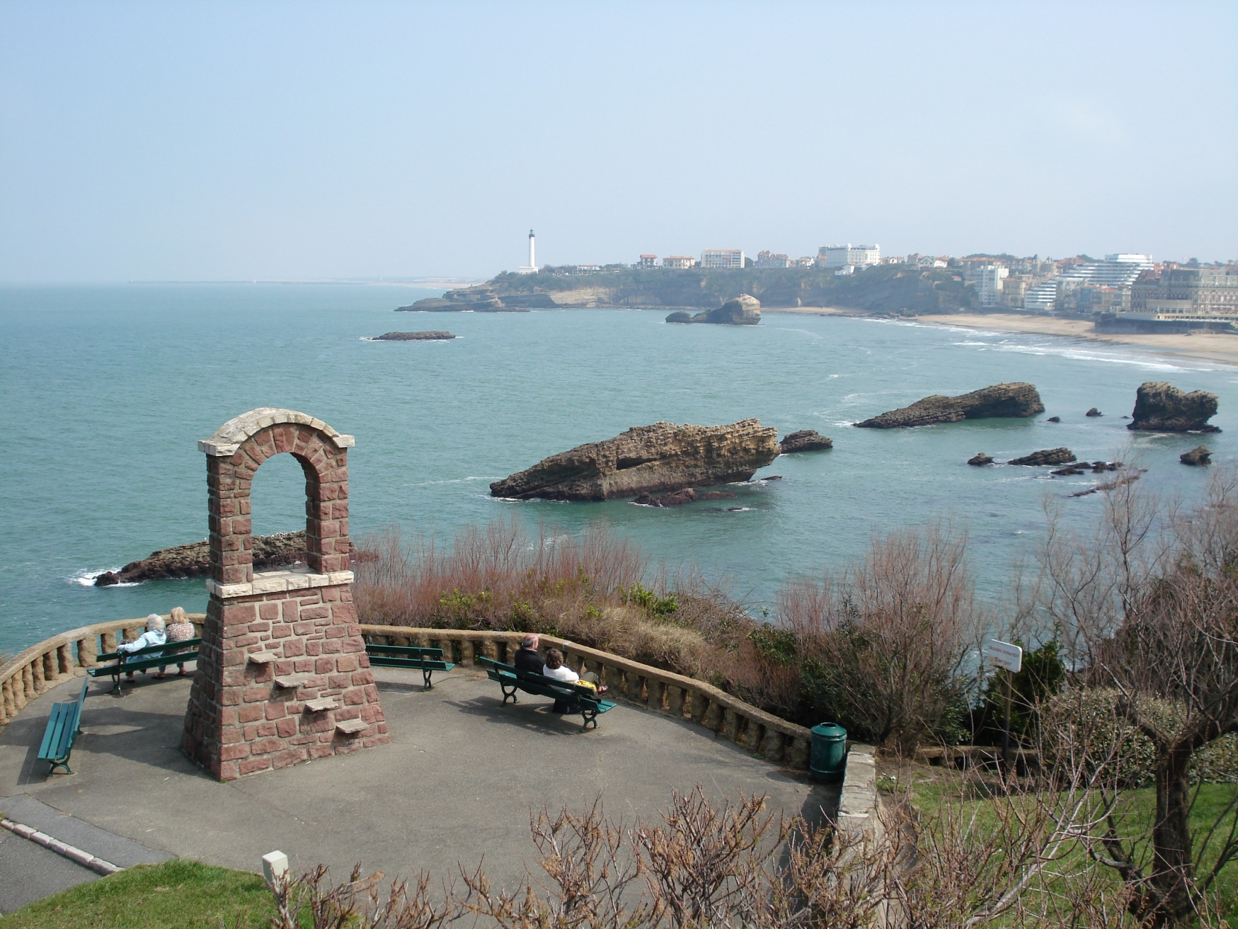 Набережная в Биаррице, Франция. Фото 1 – фотографии Франции