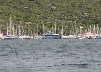 Яхты и катера в Пунат, Хорватия – фотографии Хорватии