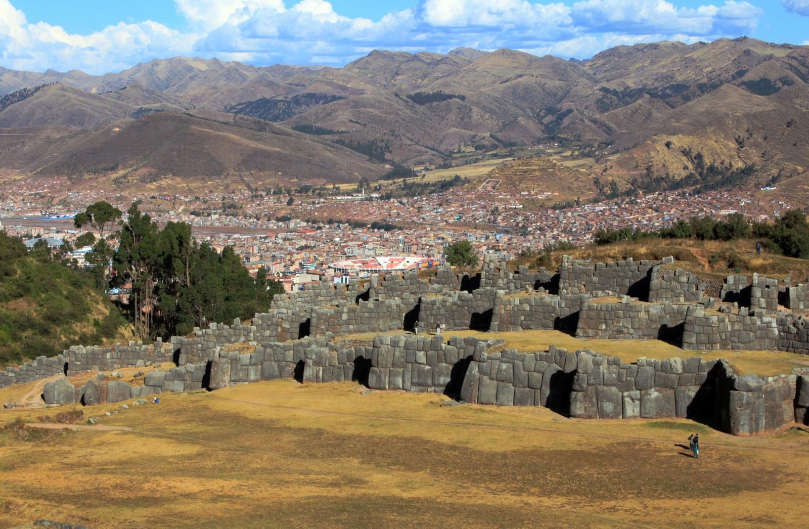 Сытый ястреб (Saksaywaman) – фотографии Перу