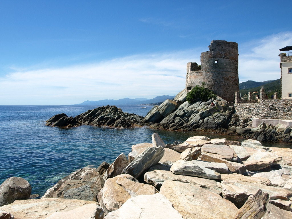 Море в Эрбалунге, Франция – фотографии Франции