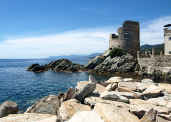 Море в Эрбалунге, Франция – фотографии Франции