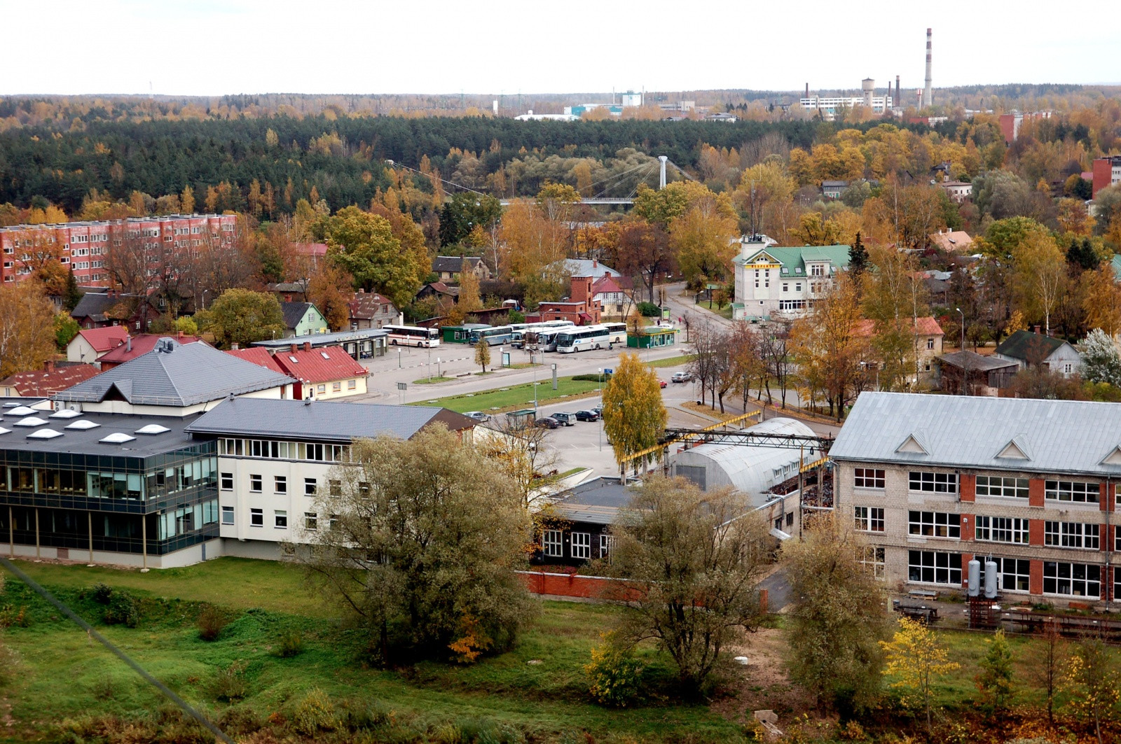 Валмиера (Valmiera) – небольшой старинный город в Латвии – фотографии Латвии