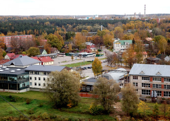 Валмиера (Valmiera) – небольшой старинный город в Латвии – фотографии Латвии