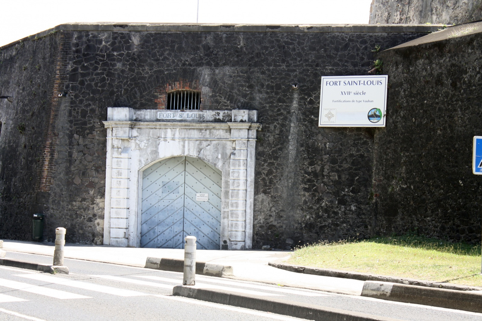 Форт Сен-Луис, город Фор-де-Франс – фотографии Мартиники