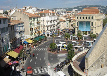 Дома в Канне, Франция – фотографии Франции