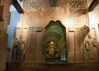 Буддистский Храм Зуба Будды в Канди. Фото 2 – фотографии Шри-Ланки