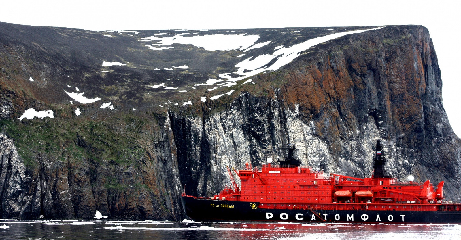 К Земле Франца-Иосифа на атомном ледоколе 50 лет Победы – фотографии России