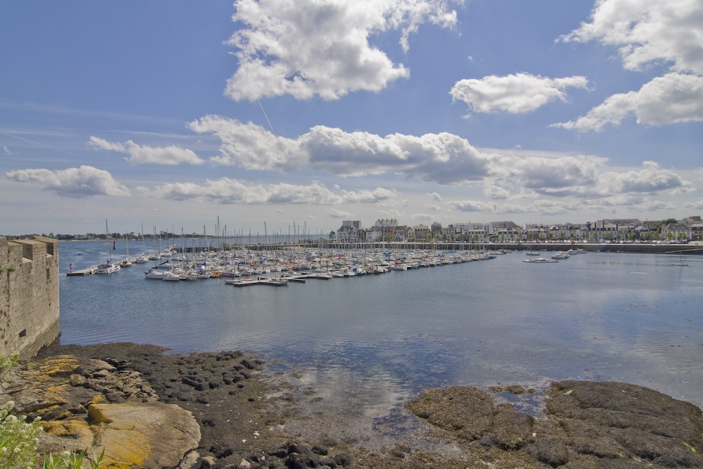 Яхты и катера в Конкарно, Франция. Фото 1 – фотографии Франции