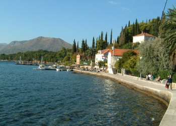Набережная на острове Колочеп, Хорватия. Фото 1 – фотографии Хорватии