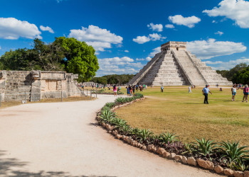 Пирамиды Чичен-Ица (Chichen Itza) на полуострове Юкатан, Мексика – фотографии Мексики