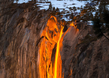 Водопад Лошадиный хвост (Horsetail Fall), США – фотографии США