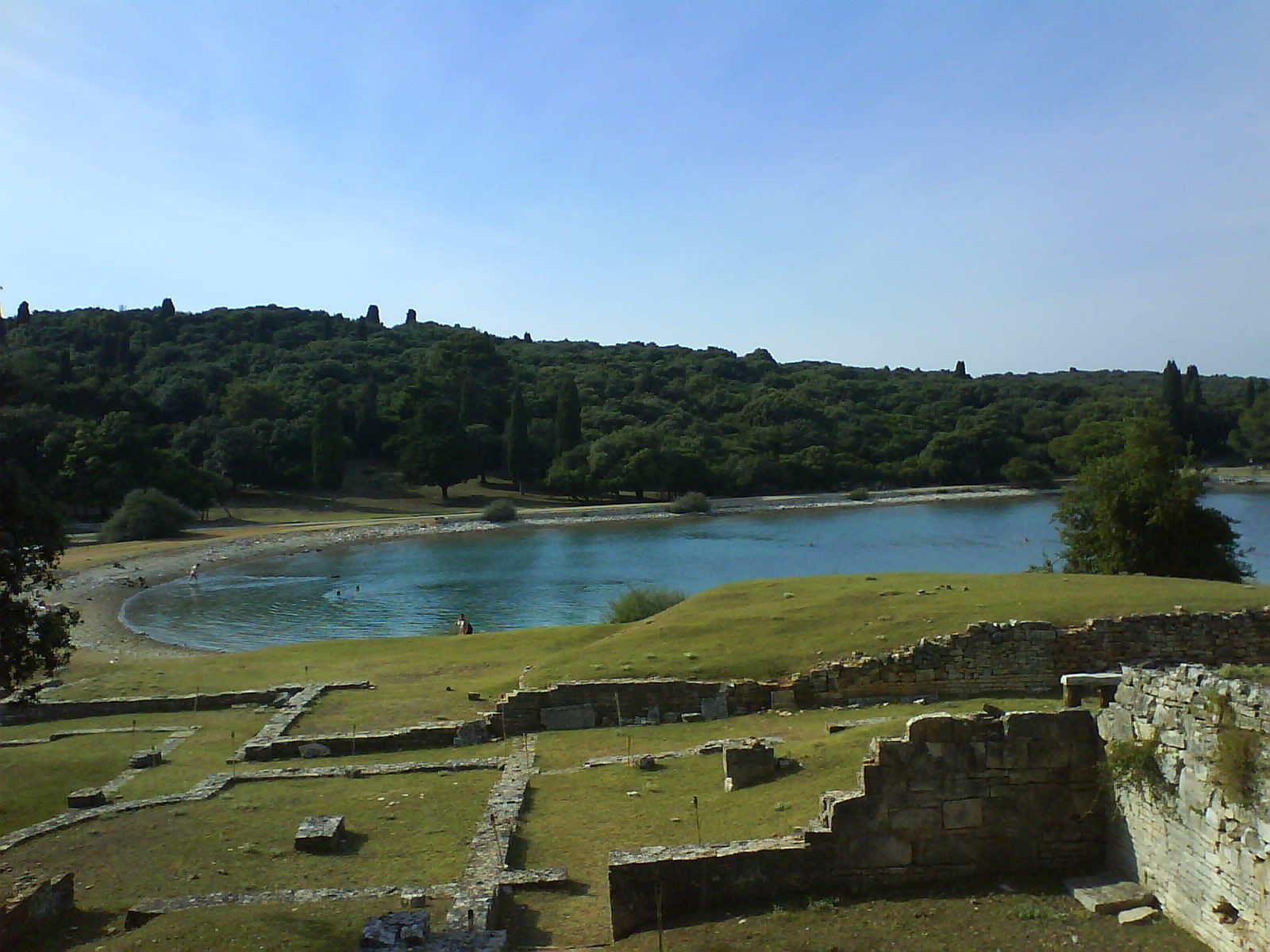 Развалины в Бриуны, Хорватия. Фото 3 – фотографии Хорватии