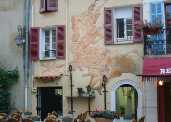 Ресторан в Мужене, Франция – фотографии Франции