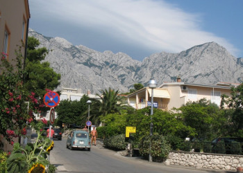 Улица в Башка Вода, Хорватия. Фото 2 – фотографии Хорватии